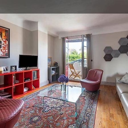 Exceptionnel 3 Pieces Art Deco En Dernier Etage Avec Garage Prive Centre Biarritz Lägenhet Exteriör bild